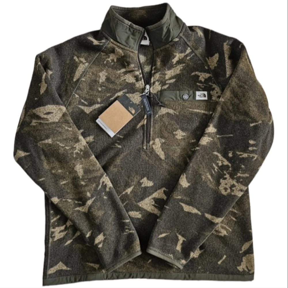 The North Face Men's Large Gordon Lyons Camo Print 1/4 Zip. Olive Camo Green